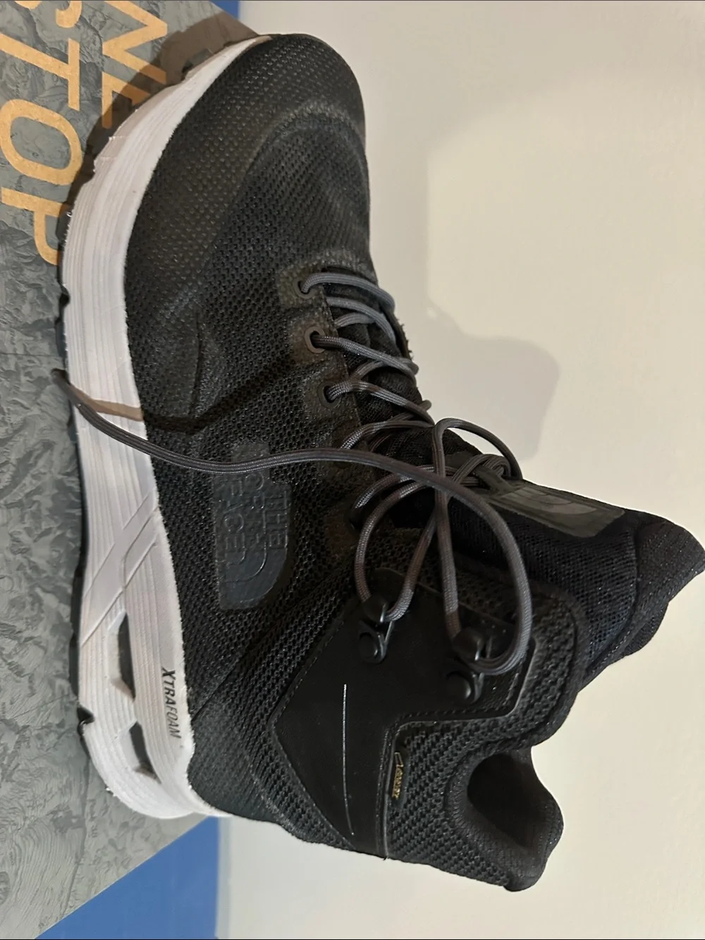 The North Face Men's Safien Mid GTX Black and Gray Trail Boots